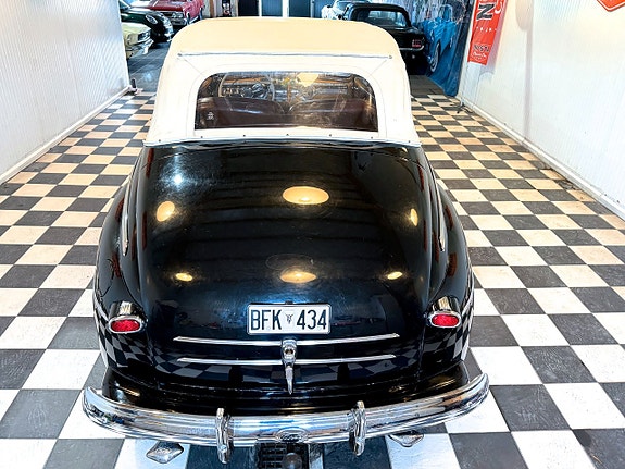 Ford Super Deluxe 12 of 30