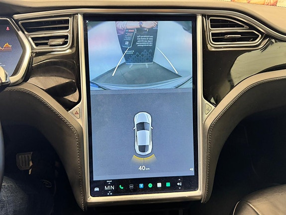 Tesla Model S 16 of 17