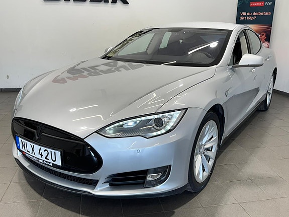 Tesla Model S 5 of 17