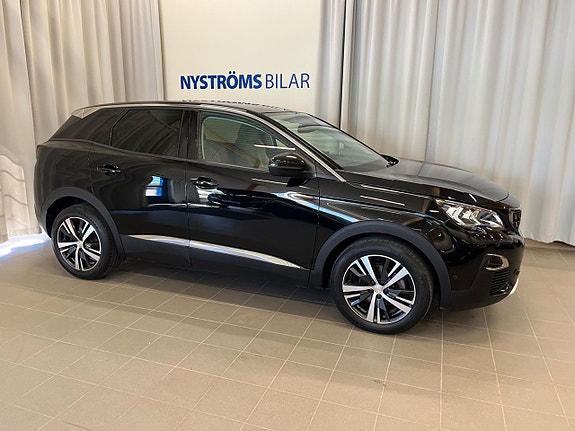 Peugeot 3008 2 of 5