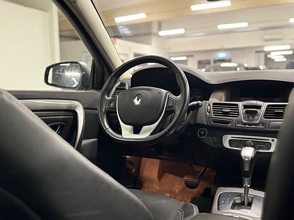 Renault Laguna 12 of 16