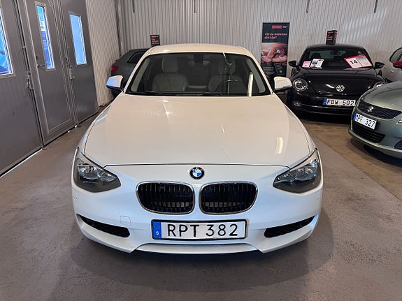 BMW 120 3 of 20