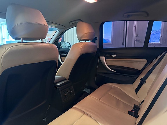 BMW 120 8 of 20