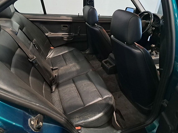 BMW 320 14 of 14