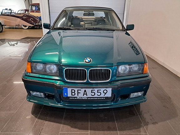 BMW 320 7 of 14