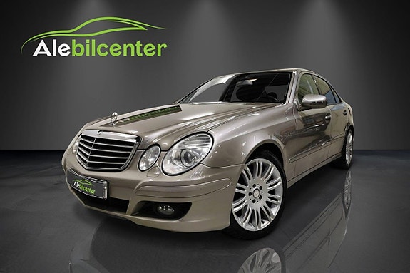 Mercedes-Benz E200 23 of 23