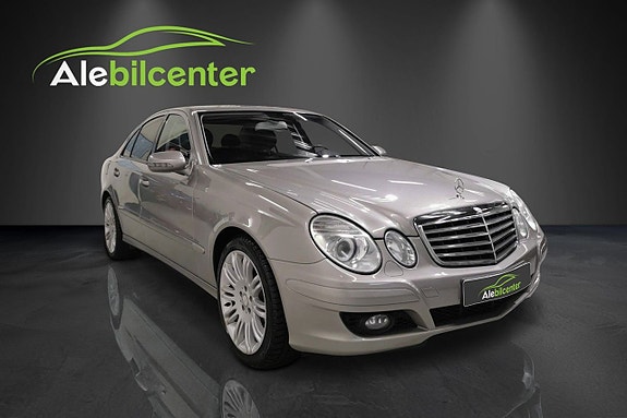 Mercedes-Benz E200 6 of 23