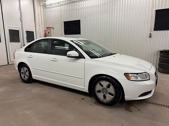 Volvo S40 5 of 5