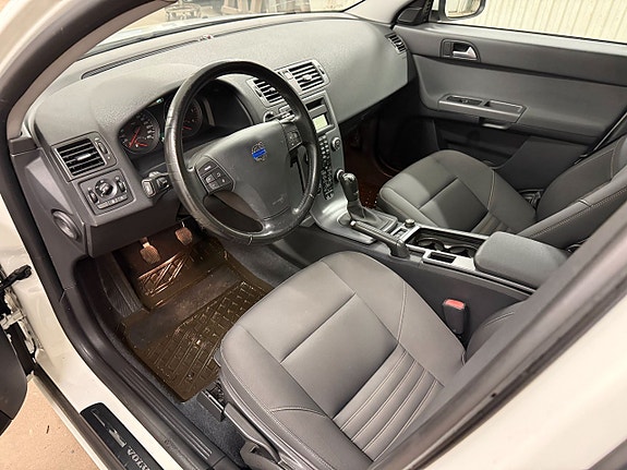 Volvo S40 11 of 20