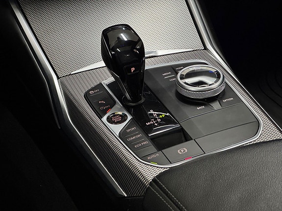 BMW 330i 19 of 21