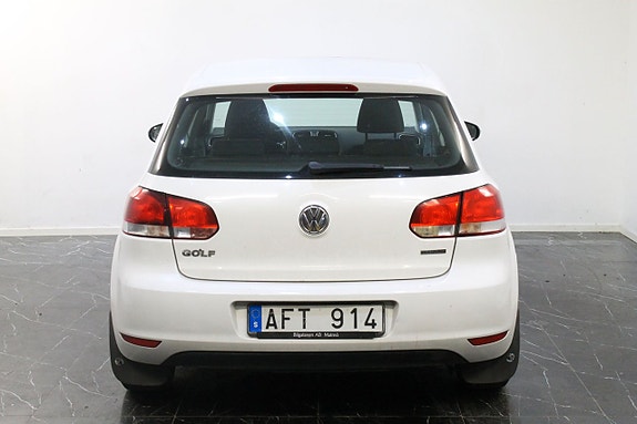 Volkswagen Golf VI 6 of 9