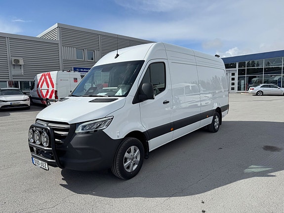 Mercedes-Benz Sprinter 317