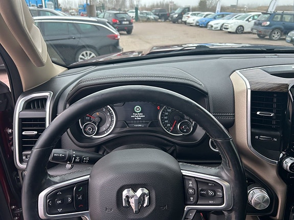 Dodge RAM 1500 11 of 19