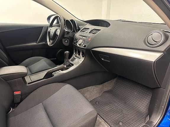 Mazda 3 10 of 18