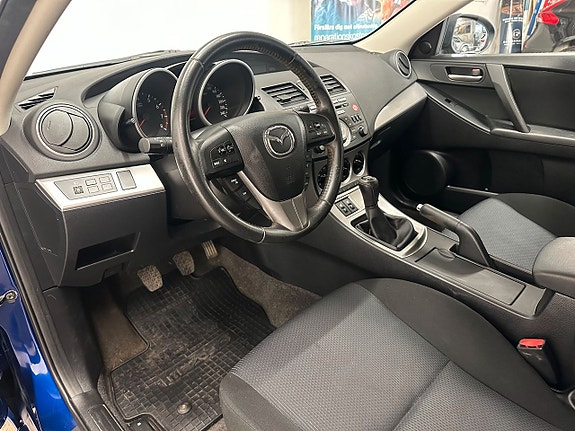 Mazda 3 11 of 18