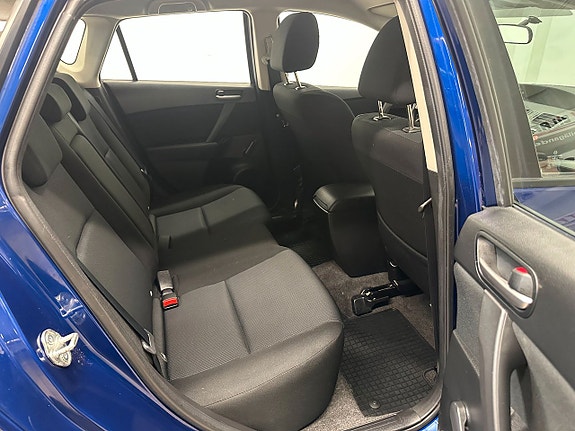 Mazda 3 12 of 18
