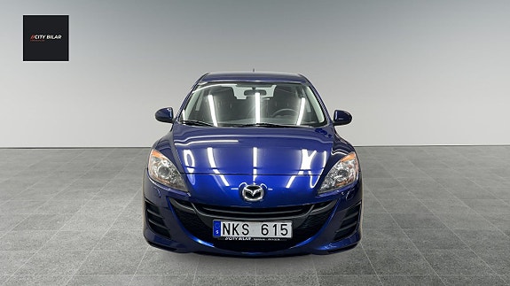 Mazda 3 2 of 18