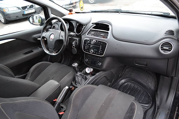 Fiat Punto Evo 12 of 18