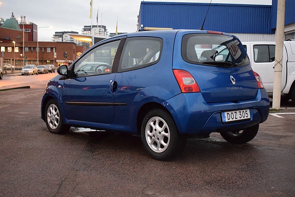Renault Twingo 7 of 11
