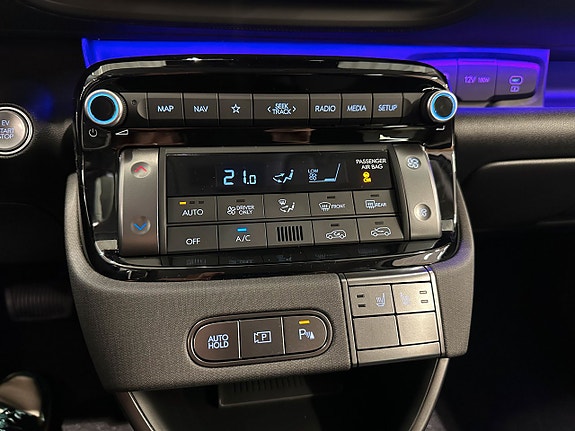 Hyundai IONIQ 13 of 15