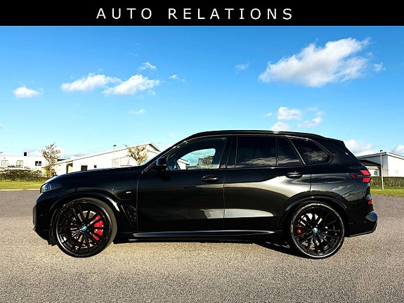 BMW X5 2 of 4