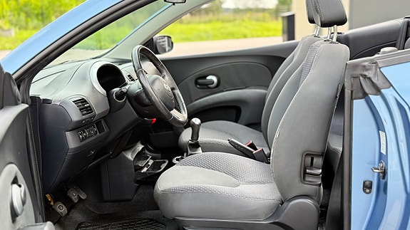 Nissan Micra C+C 15 of 30