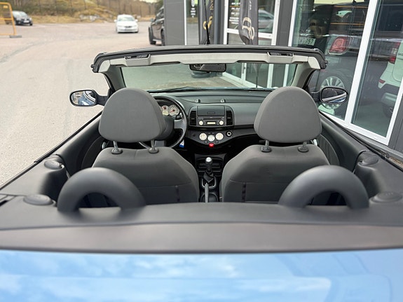 Nissan Micra C+C 24 of 30