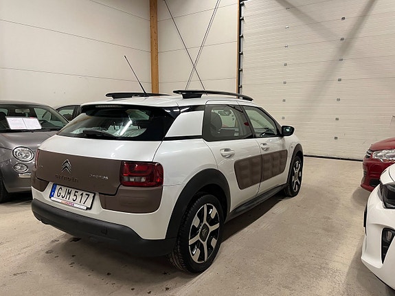 Citroen C4 Cactus 4 of 19
