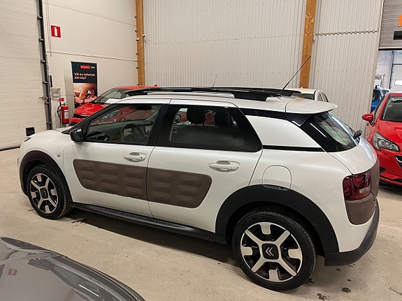 Citroen C4 Cactus 8 of 19