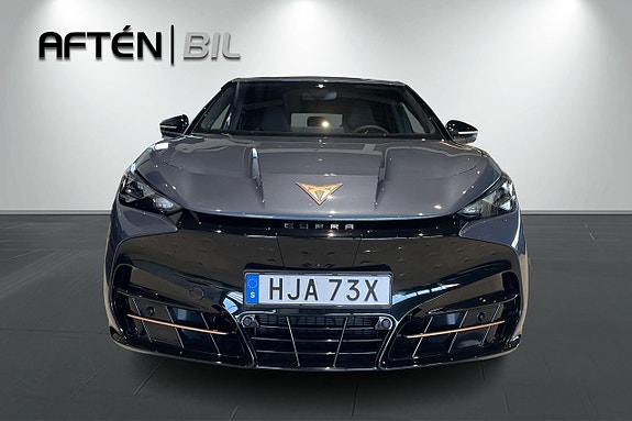 Cupra Tavascan 3 of 5