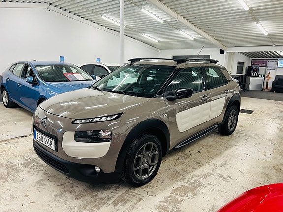 Citroen C4 Cactus 2 of 14