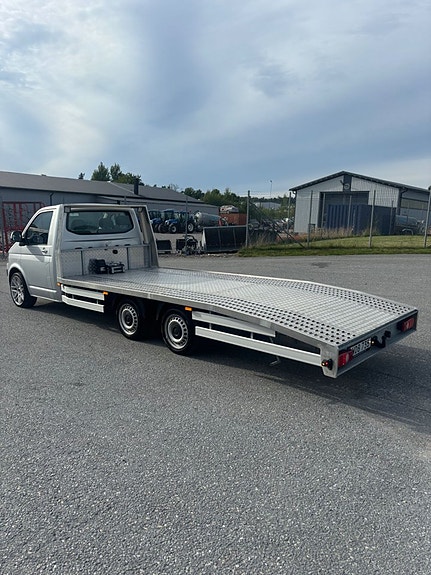 Volkswagen Transporter 3 of 5