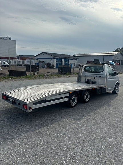 Volkswagen Transporter 2 of 5