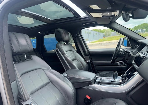 Land Rover Range Rover Sport 30 of 30