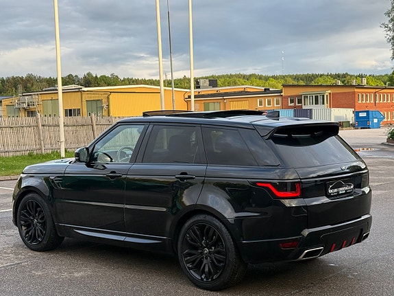 Land Rover Range Rover Sport 24 of 30