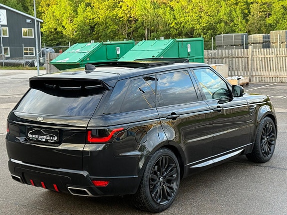 Land Rover Range Rover Sport 22 of 30