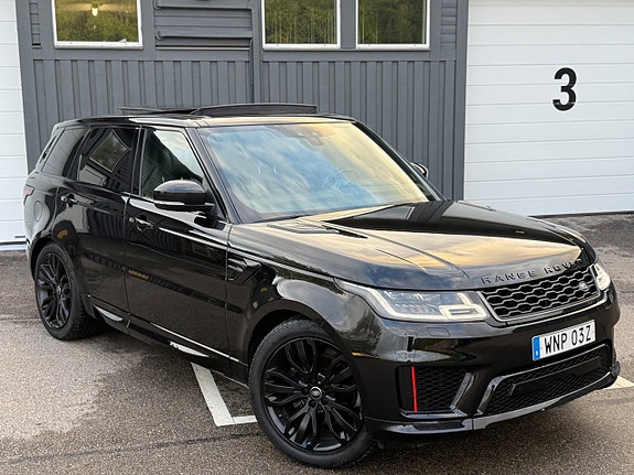 Land Rover Range Rover Sport 19 of 30