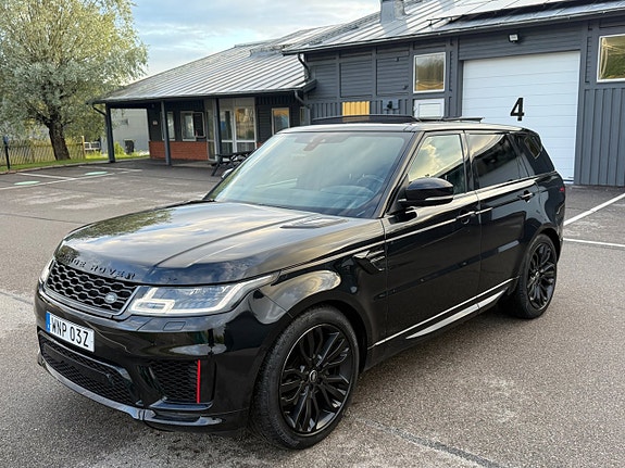 Land Rover Range Rover Sport 26 of 30