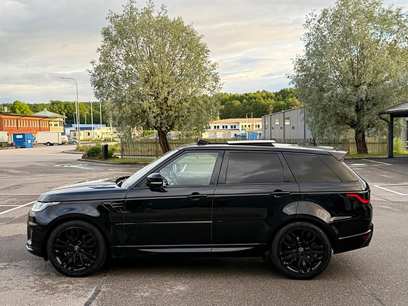 Land Rover Range Rover Sport 25 of 30