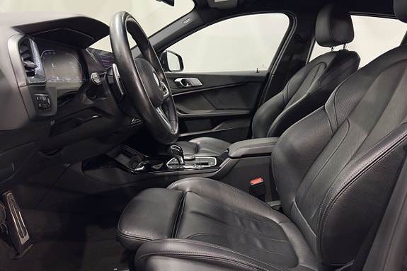 BMW 120 9 of 22