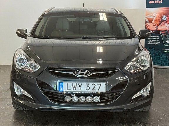 Hyundai i40 2 of 5