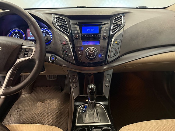 Hyundai i40 14 of 25