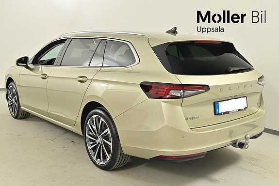 Skoda Superb 3 of 5