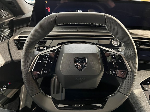 Peugeot 5008 12 of 15
