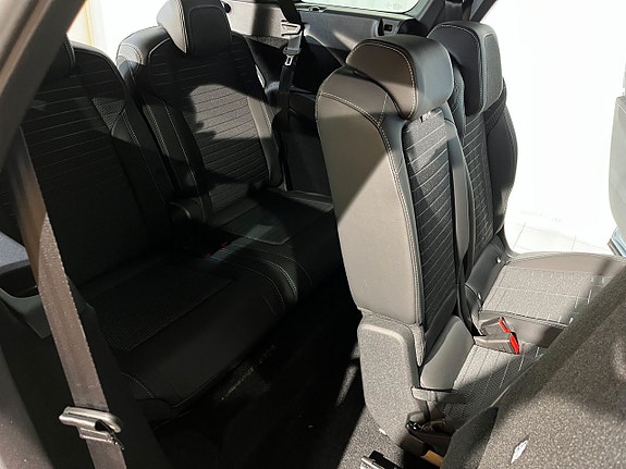 Peugeot 5008 8 of 15