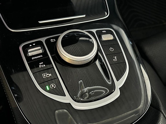 Mercedes-Benz E220 17 of 25