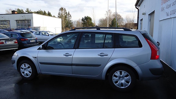 Renault Megane II 3 of 5