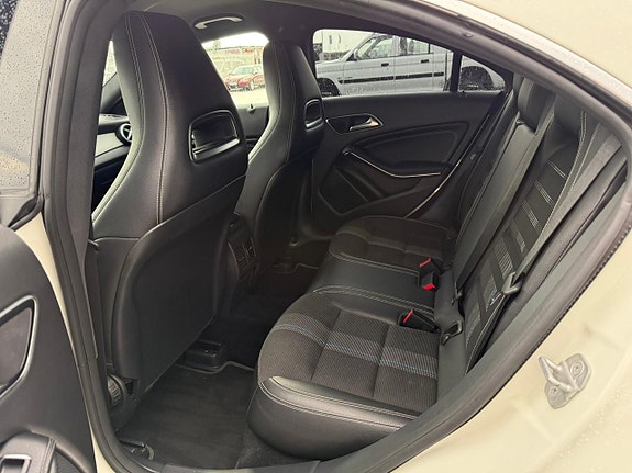 Mercedes-Benz CLA220 d 7 of 16