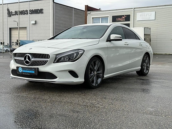 Mercedes-Benz CLA220 d 4 of 5