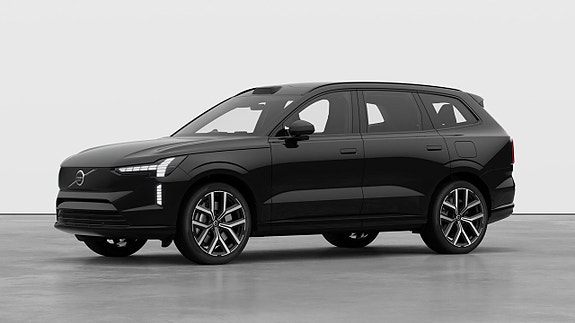 Volvo EX90 8 of 24